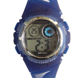 Дисплей времени цифровых часов компаса Casio счетчика удара двойной
