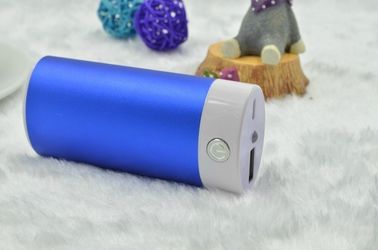 Портативная машинка заряжателя батареи всеобщего банка силы 5200mAh внешняя для Smartphones