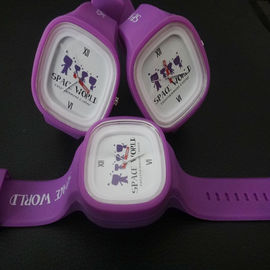 Модная таможня напечатала wristwatches студня с заменимыми планкой/стороной