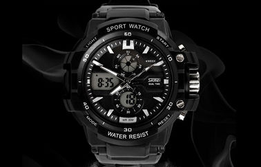 Wristwatch двойного часового пояса человека OEM непрерывнодискретный с всечасным перезвоном
