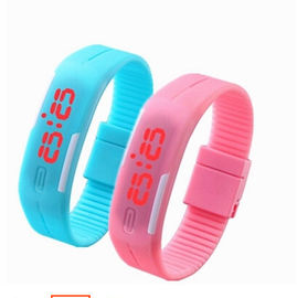 Спорты цифров красного света wristwatch СИД цифров диапазона PU людей/женщин