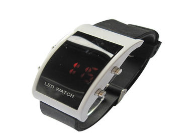 Экран касания wristwatch СИД цифров людей стороны способа большой с красными светами СИД