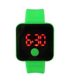 Изготовленный на заказ цветастый wristwatch СИД цифров с мягкой планкой, батареей лития