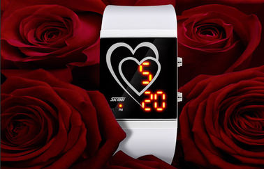 Вахта зеркала backlight EL пар типа сердца Wristwatch СИД цифров