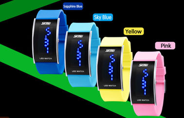 Unisex упорная воды ATM wristwatch 3 СИД цифров диапазона PU