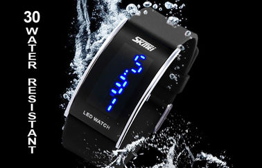 Unisex упорная воды ATM wristwatch 3 СИД цифров диапазона PU