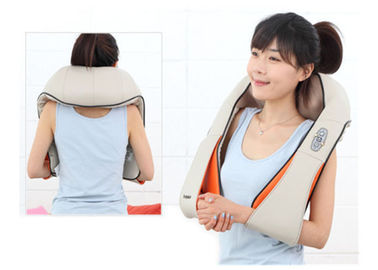 Люкс шея и терапия Acupressure Massager плеч замешивая с жарой