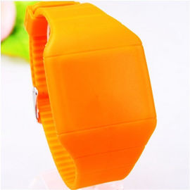 Экран касания СИД цифров Wristband силикона спортов желтых людей/женщин